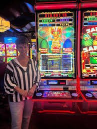 40 ph platform overview showing sports and casino entertainment for Filipino players